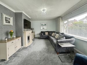 Lounge- click for photo gallery